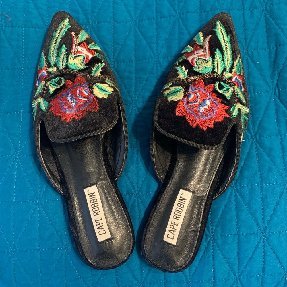 Cape Robbin Black Floral Embroidered Slip On Mules